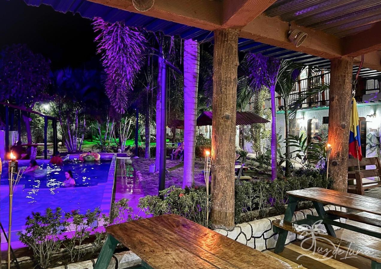 Hostal Luz De Luna 帕洛米诺 外观 照片